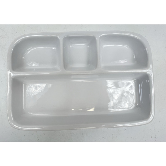 Crate & Barrel White T.V. Tray Dish Designed By‎ Bret Bortner Oven, Washer Safe - Picture 1 of 3